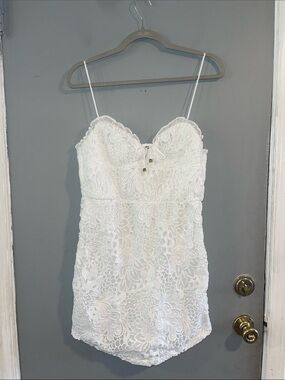 saints + secrets White Lace Mini Dress size L‎